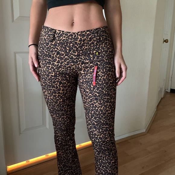 unif cheetah print debbie pants - Picture 1 of 5
